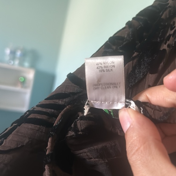 Vikki Vi velvet shirt - Picture 6 of 6